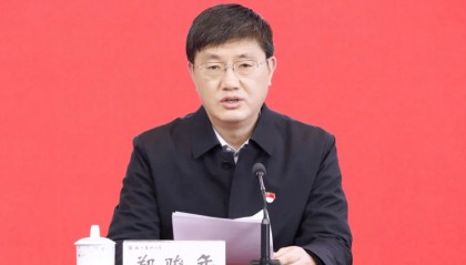 大学校长郑骏年、副校长王人颢、副校长徐开林,不到1个月全落马