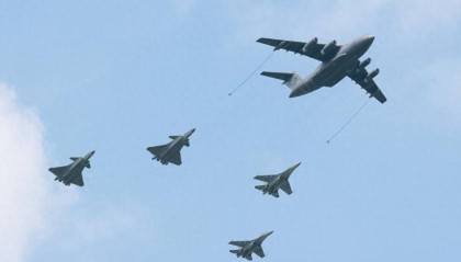 解放军派出加油机,在埃及待20多天才回国,中埃两军要有新活动?