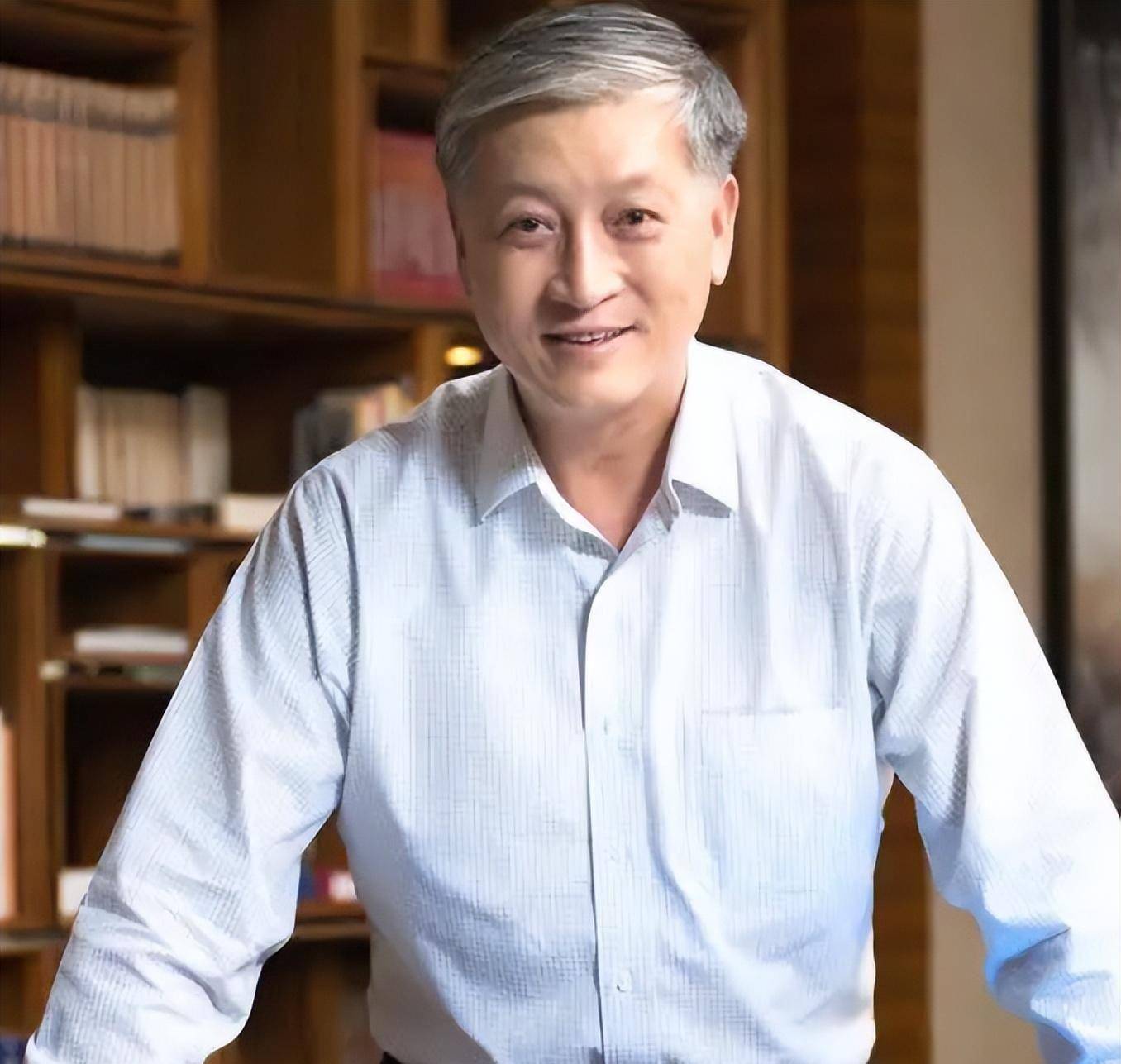 瓦良格号图纸真是徐增平找回？唐士源：跟他没关系，中船重工首功