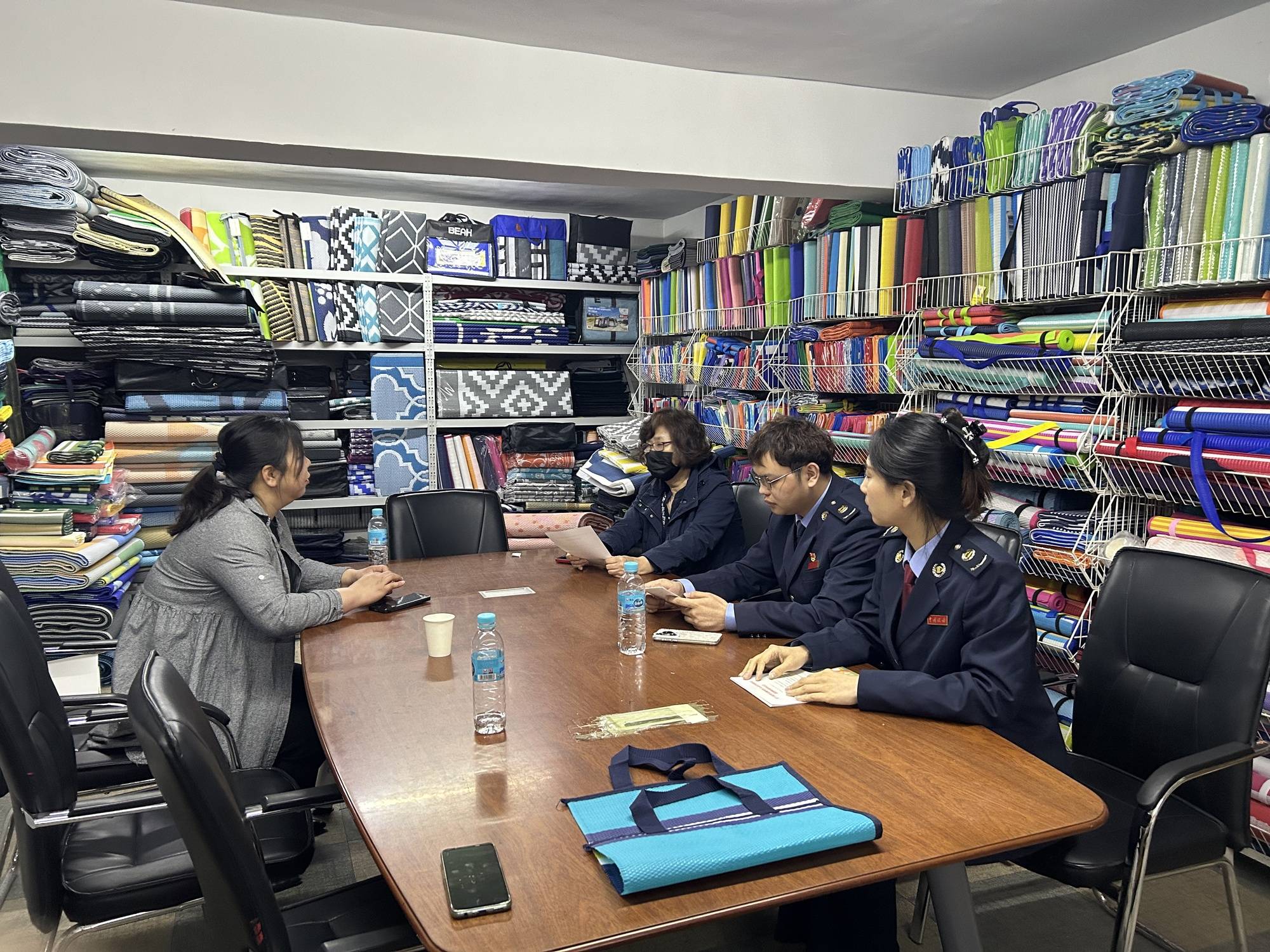 和龙市税务局：税惠春风相伴 助残与爱同行